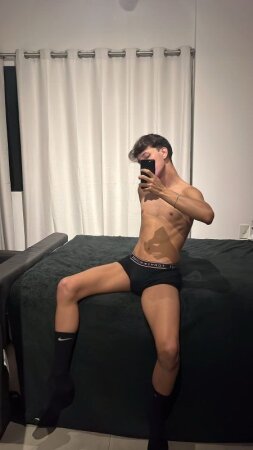 Foto 9 de Lucas Mendonça