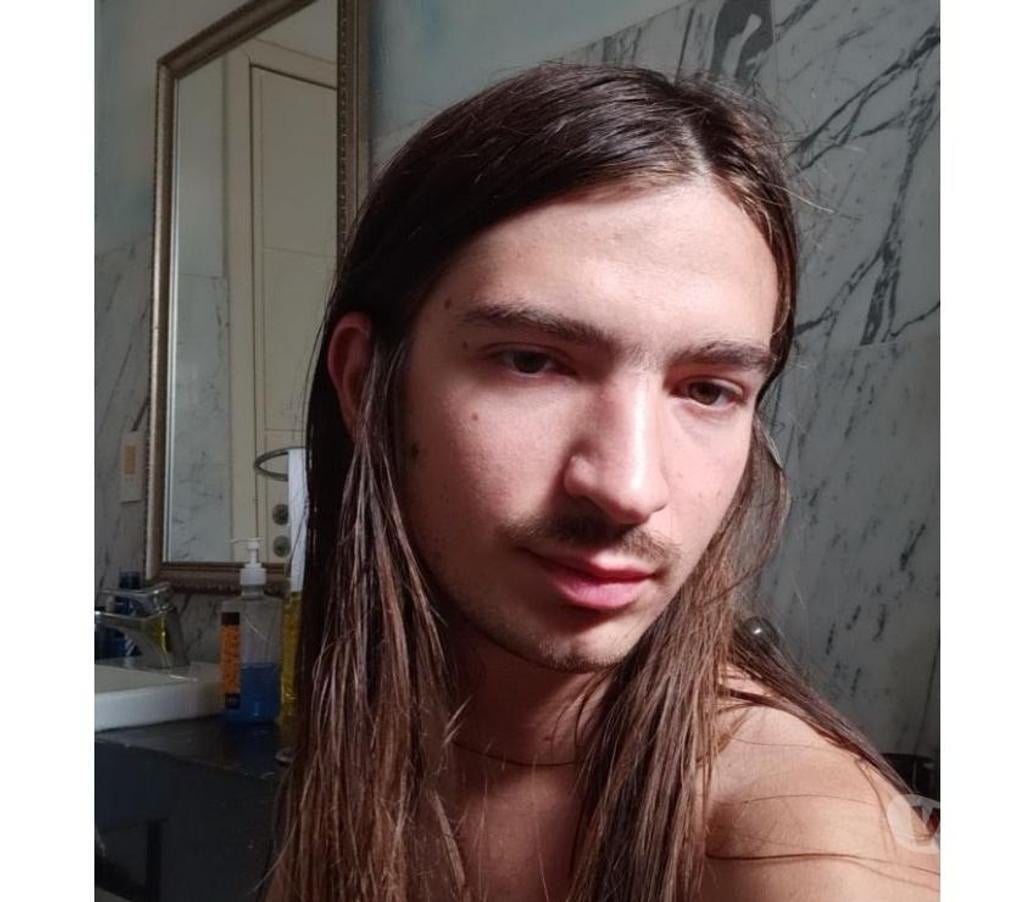 Foto 2 de Novin estudante