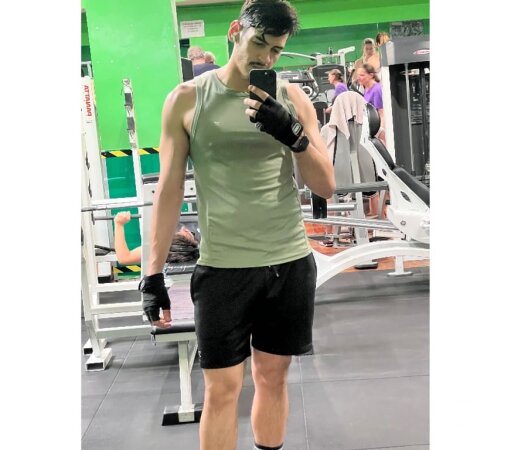 Foto 4 de Jovem bonito e